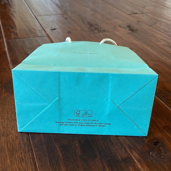 NEW-Tiffany Blue Shopping Bag, Navy Necklace Box, Blue Box & Blue Jewelry Bag - Picture 12 of 16
